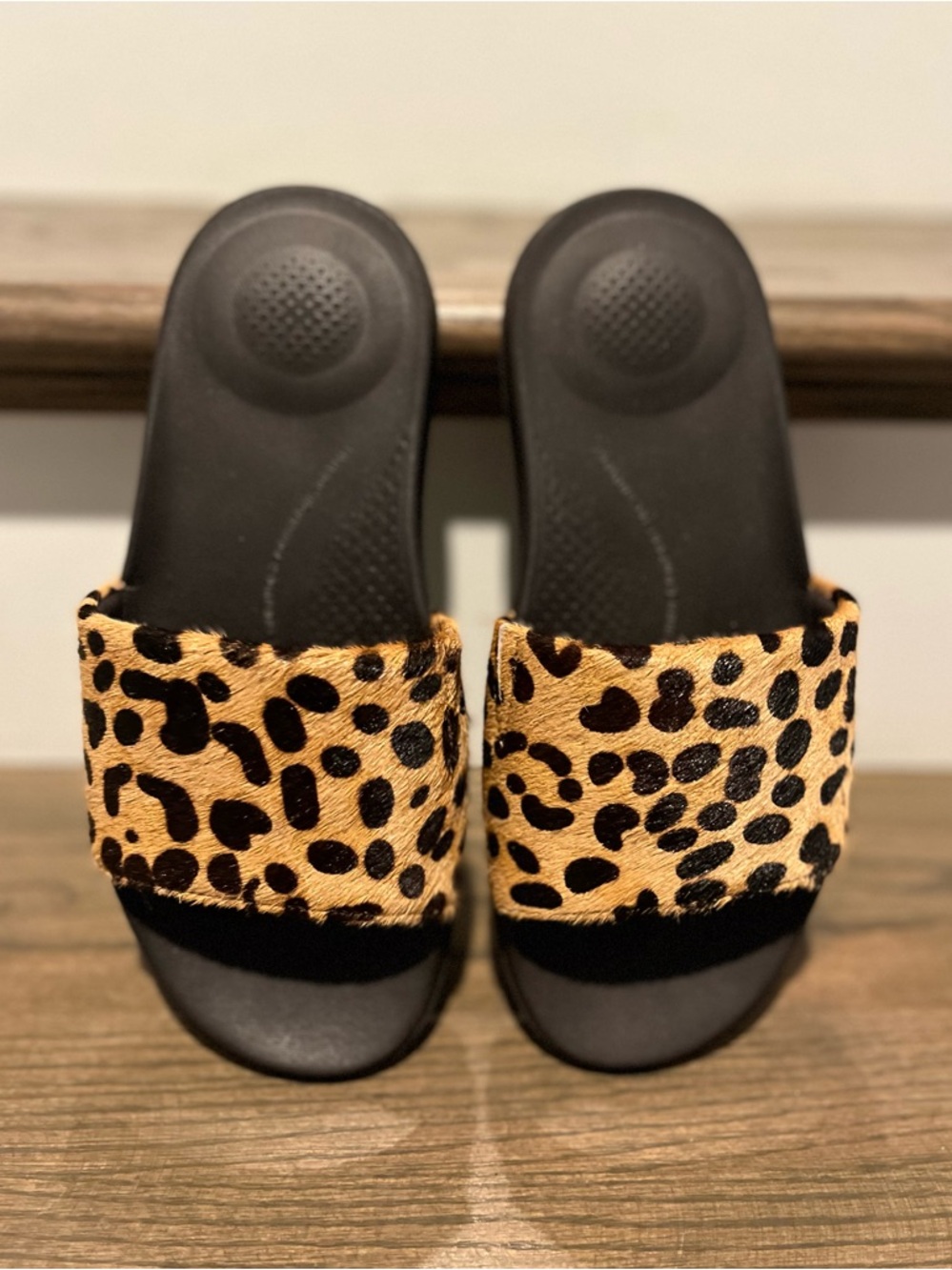 Fitflop IQUSHION Hair-on Slides Size 7